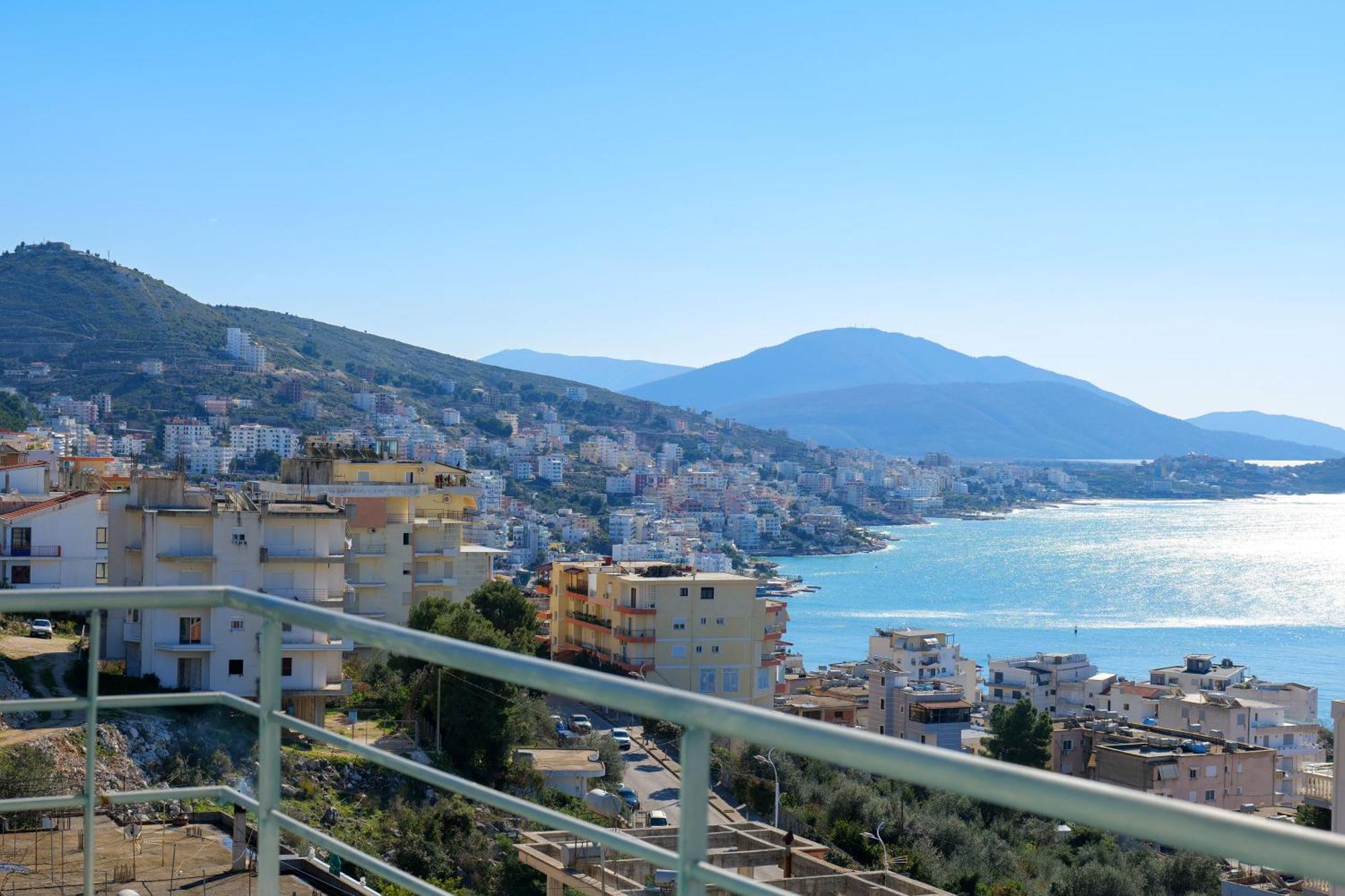 Hotel Leon Sarande Exterior photo